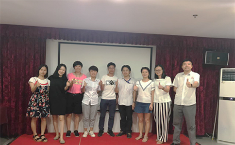  通發(fā)激光的家人們和各位美女初次見面！