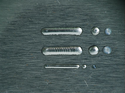 <a href='http://78357.cn/product/3.htm' class='text_a'>模具激光焊機(jī)</a>修復(fù)鏡面模具效果